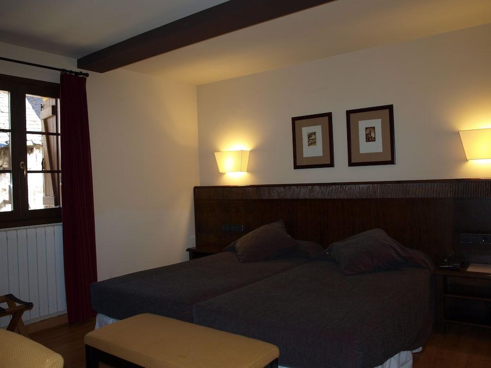 Hotel Valle De Izas Sallent de Gállego Esterno foto