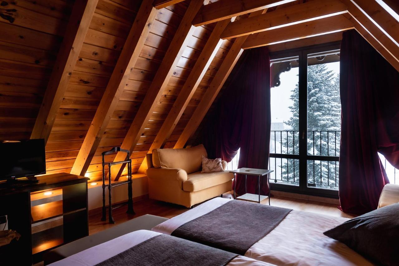 Hotel Valle De Izas Sallent de Gállego Esterno foto