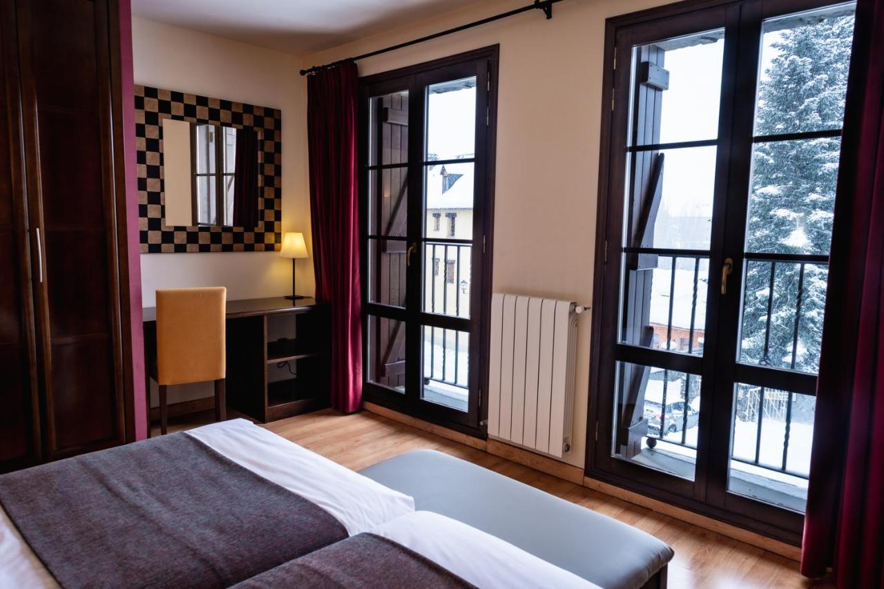 Hotel Valle De Izas Sallent de Gállego Esterno foto