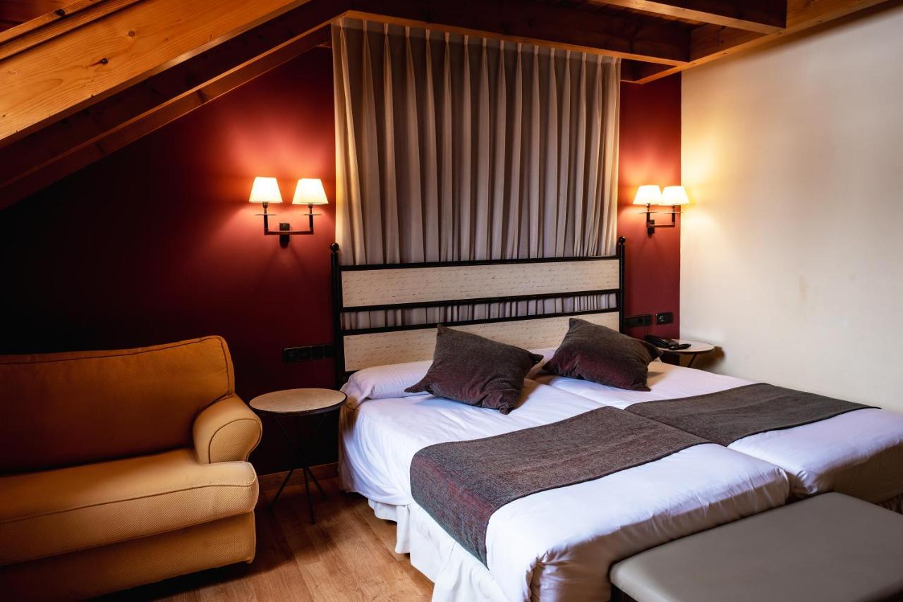 Hotel Valle De Izas Sallent de Gállego Esterno foto