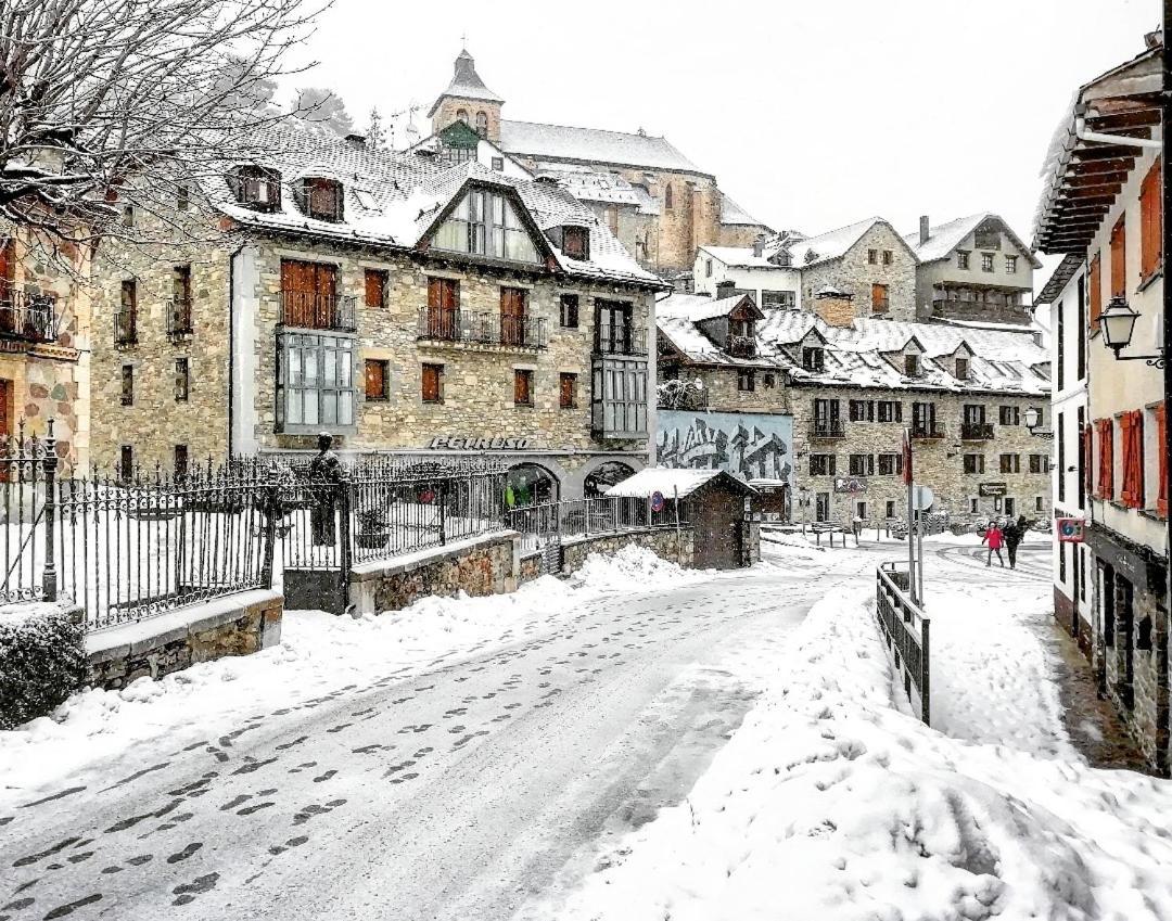 Hotel Valle De Izas Sallent de Gállego Esterno foto